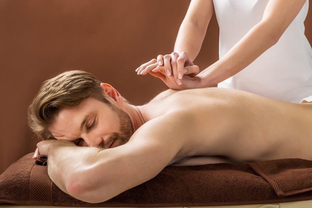 deep tissue massage in Delhi