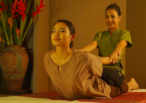 Refreshing Bangkok Style Full Body to Body Massage in Delhi