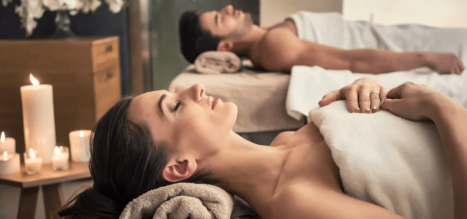 luxury massage parlour in Delhi